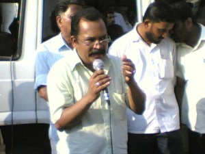 Charu speaks at anti-coke march, Kanjikode on Aug 29, 2008. 1jpg